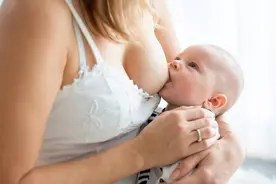感冒不能哺乳？关于母乳喂养的5大谣言图片