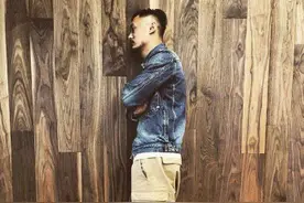 极具个性的“工装风”，简单舒适又时尚，让你穿上舍不得脱下图片