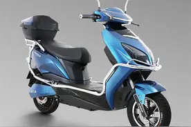 小刀又推出一款新电摩，配备1800W电机，续航140km图片
