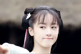 原来袁冰妍和褚璇玑这么像！可盐可甜不说，还是个宝藏女孩图片