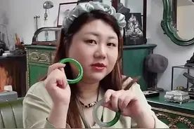 经纪人杨天真自爆佩戴的手镯不是真的，圈了一大波粉图片