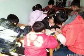 小学晚托争议:不许老师课后开设辅导班  学校却出面开？图片