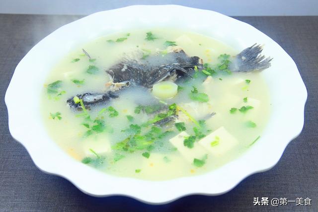 花胶煲汤汤怎么不浓 2026年花胶炖汤三不放原则