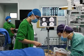 为什么麻醉手术以后，医生要不断叫醒患者？原来，这一步相当重要图片