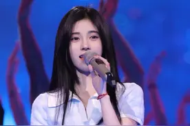 鞠婧祎再陷穿山寨风波？曾五次穿盗版被扒，她的信任值被透支了​图片