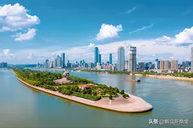湖南之光：长沙晋级特大城市图片