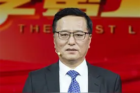 齐鲁大讲坛｜开学第一讲超燃开讲，全省超300万人次在线观看图片