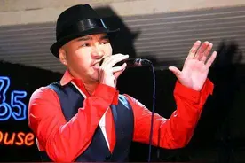 辛龙丧妻九个月仍悲恸欲绝，被曝不愿外出工作，曾因此暴瘦20斤图片