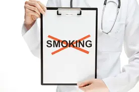 「高考提示作文」53 Smoking图片