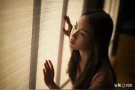 撩女人最好的方式：逗猫玩法图片
