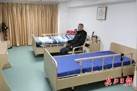 武汉城企联动已建成普惠养老床位1709张，社区老人一下楼就到普惠养老院图片