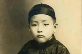 山东孔德成：出生时军队林立，省长寸步不离防调包，放13响礼炮图片