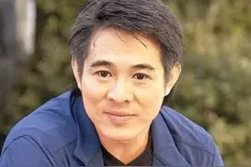 李连杰生平唯一一次与人比武较量，仅一招对方便口吐鲜血图片