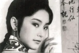 金莎表白林青霞遭拒绝，恋爱触礁后，意外给偶像科普粉圈话术图片