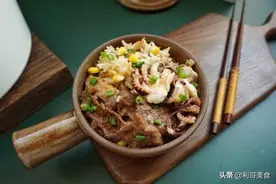 铁锅焖饭这样做，鲜香可口，朋友来家做客吃一碗，说比煲仔饭好吃图片