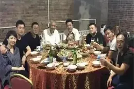 于谦的人脉到底有多牛？看饭局就知道了，可别小瞧了这个男人图片