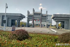 大家好，在合肥工业大学（宣城校区）游玩，外景很好看，喜欢过来图片