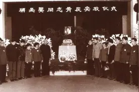 顾圣婴：19岁获金奖，30岁与母亲、弟弟一同自杀，葬礼上尸骨无存图片