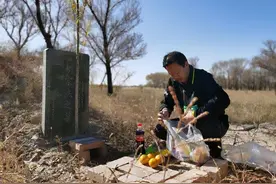 山西朔州一小学生在校坠亡一年，父母仍在寻求调查结果，校方称担心家属无法承受图片