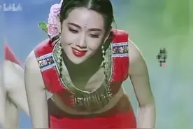 19岁的杨丽萍有多美？生活照曝光，如同仙子！难怪被富商恋了16年图片
