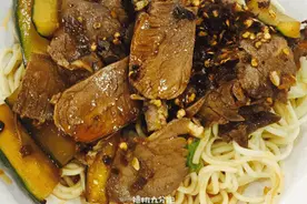 大学食堂，才是高校最好的招生名片图片