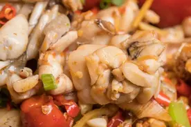 鲜嫩蛙肉与各式香料的花式碰撞，等你来尝图片