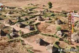 非洲肯尼亚的农村，黑人的房子都是稻草屋图片