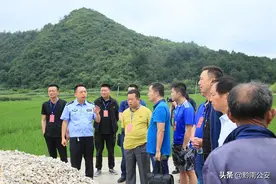 【脱贫攻坚】王昌国：老公安的扶贫路图片