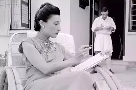 唐保黄死时，妻子为何拒绝回国参加葬礼？韩素音：他家暴了我十年图片