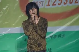 汪峰14年前旧照，长发搭皮裤子，那一年19岁葛荟婕已为其产女图片