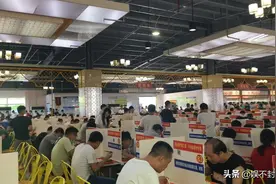 深圳最大的工厂：面试要排队，吃饭也要排队，居然还有接送车图片