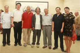 “话剧皇帝”项堃葬礼：不要灵堂不要墓地，六小龄童、卢奇悼念图片