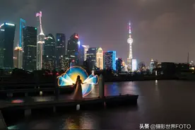 陆鑫东，用光绘展现，脑海中新奇的世界图片