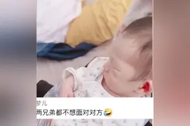 儿子刚上大一，父母在家偷偷生二胎，放假归来后18岁的儿子都蒙了图片