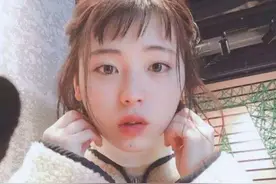 16岁男高中生沉迷“女装”，长相甜美引人瞩目，女生也自叹不如图片