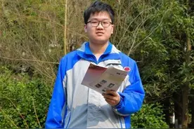 儿子671分考上北大，超过录取线36分，父亲：早知道不考这么多了图片