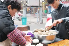 实拍河南传统小吃牛肉盒，7元一个，3小时卖400个，去晚买不到视频封面