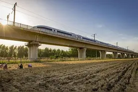 中国南北向最长的高铁，连接两大一线城市，重要度仅次于京沪高铁图片