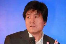 北大博士：战士因“虚荣”冲锋陷阵！自称调侃，奇葩言论被骂无情图片