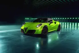 Pogea Racing疯狂改装阿尔法-罗密欧4C图片