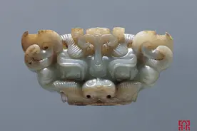玉器是人才，玩料是天才，瑕疵巧雕是怪才图片