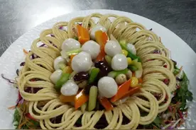 新鲜鱼丸制作教程分享给大家！图片