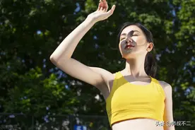 两性交往，男人对女人太好，容易让女人犯这2种错图片