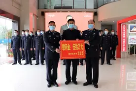黄建雄带队开展春节慰问活动图片