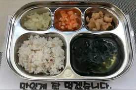 看完韩国幼儿园的伙食，再看看中国的，网友：没有对比就没有伤害图片