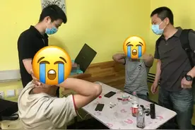 有人瞌睡，就有人递枕头，这也太巧了？图片