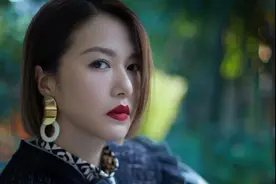 这次的她，值得一个热搜一位图片