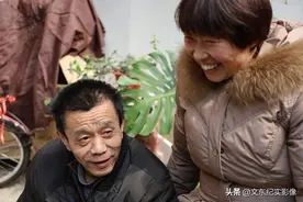 安徽6旬残疾老汉的“完美爱情”，小14岁良妻：他颠覆了我的三观图片
