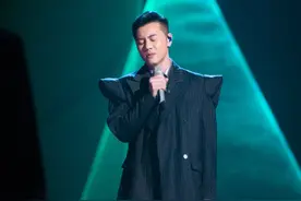 被雪藏、破产、失业，好不容易红了点，妻子又患癌，运气也太差了图片