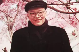 1935年遵义会议后，成为总负责人的张闻天，晚年结局怎么样？图片